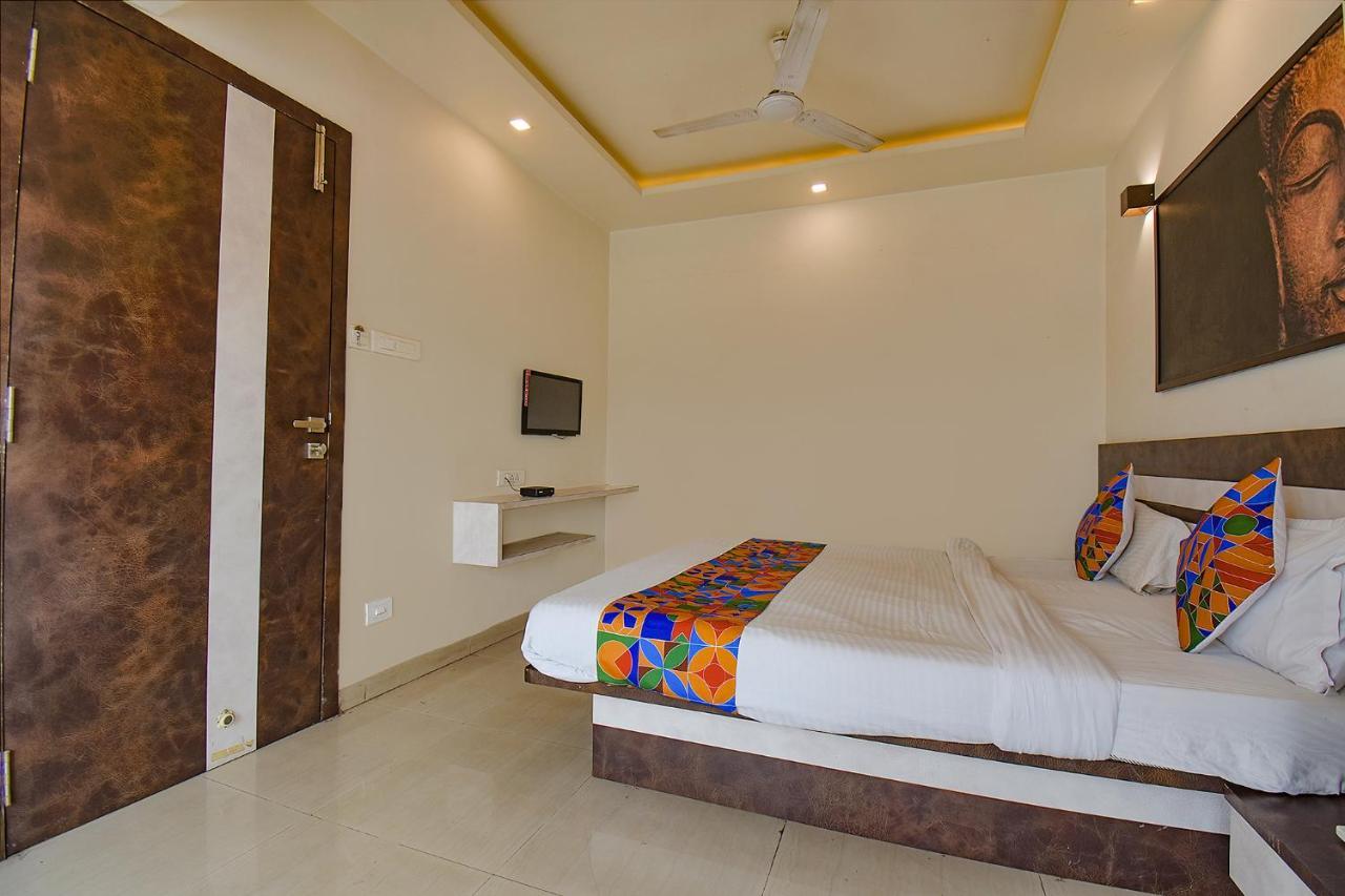 Fabhotel Royce Studio Apartments - Nr Pune International Airport Kültér fotó